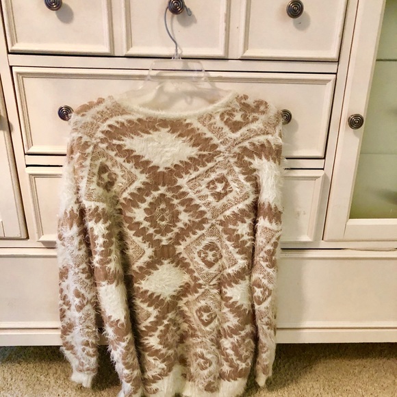 Gianni Bini “fluffy” Sz L sweater brown and cream - Picture 3 of 4